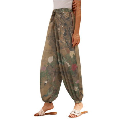 16th Century Chinese Painting by Yin Hong- Birds Gather under the Spring Willow Women’s Carrot Pants