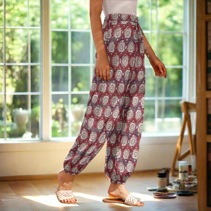 Cranberry Crochet Women's Carrot Pants